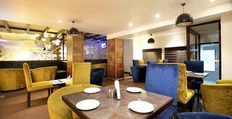 Hotel Punnu International - Amritsar - Nhà hàng