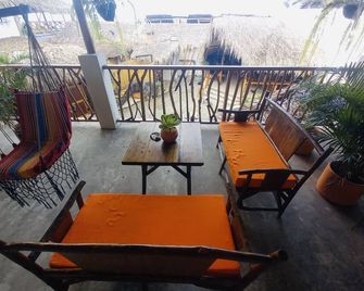 Balcony Suite-Pool & Jacuzzi- Beachfront at the Point - Montañita (Guayas) - Balcony