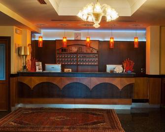 Hotel Villa Corallo - San Benedetto del Tronto - Recepción