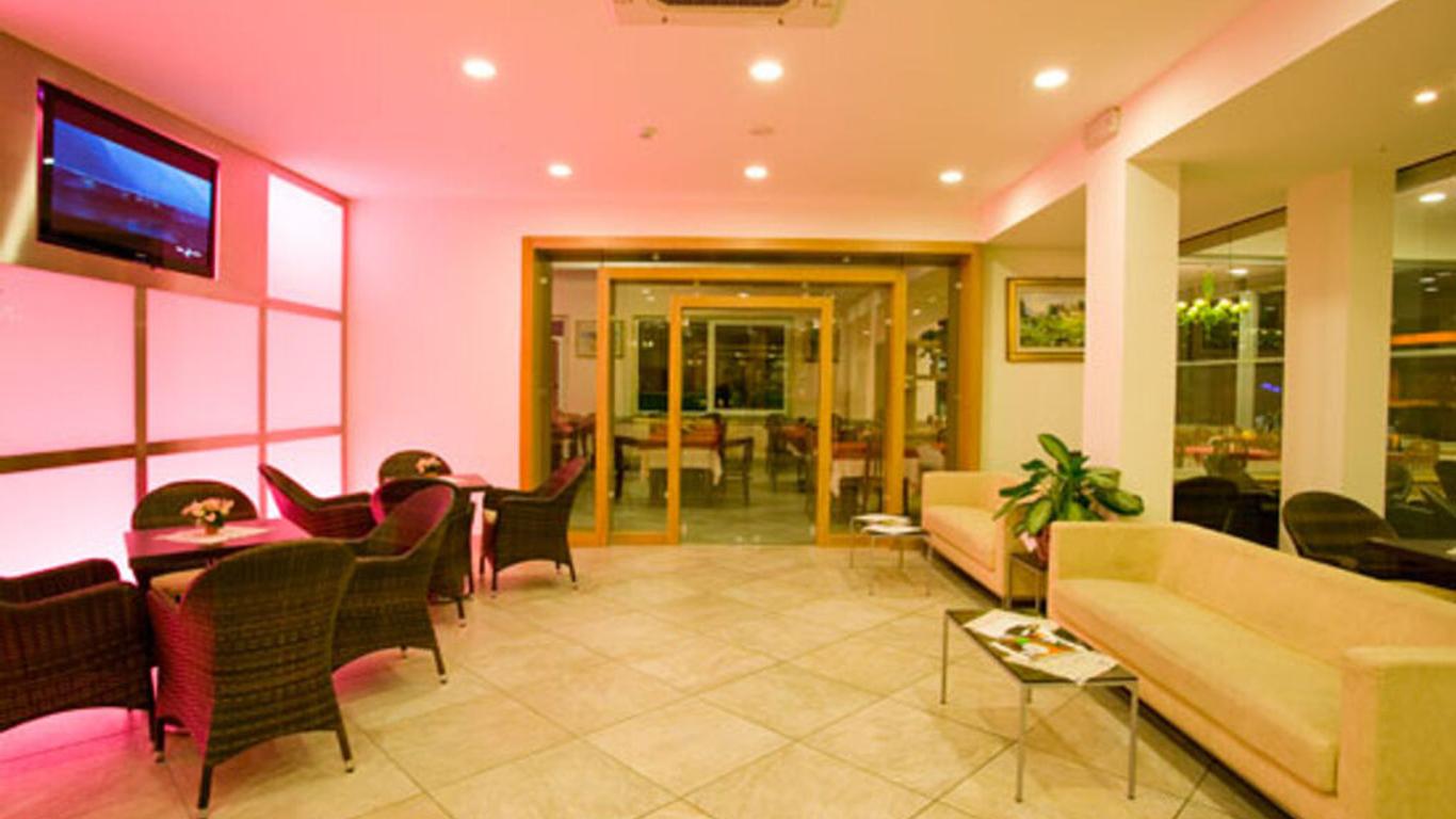 Hotel Desiree