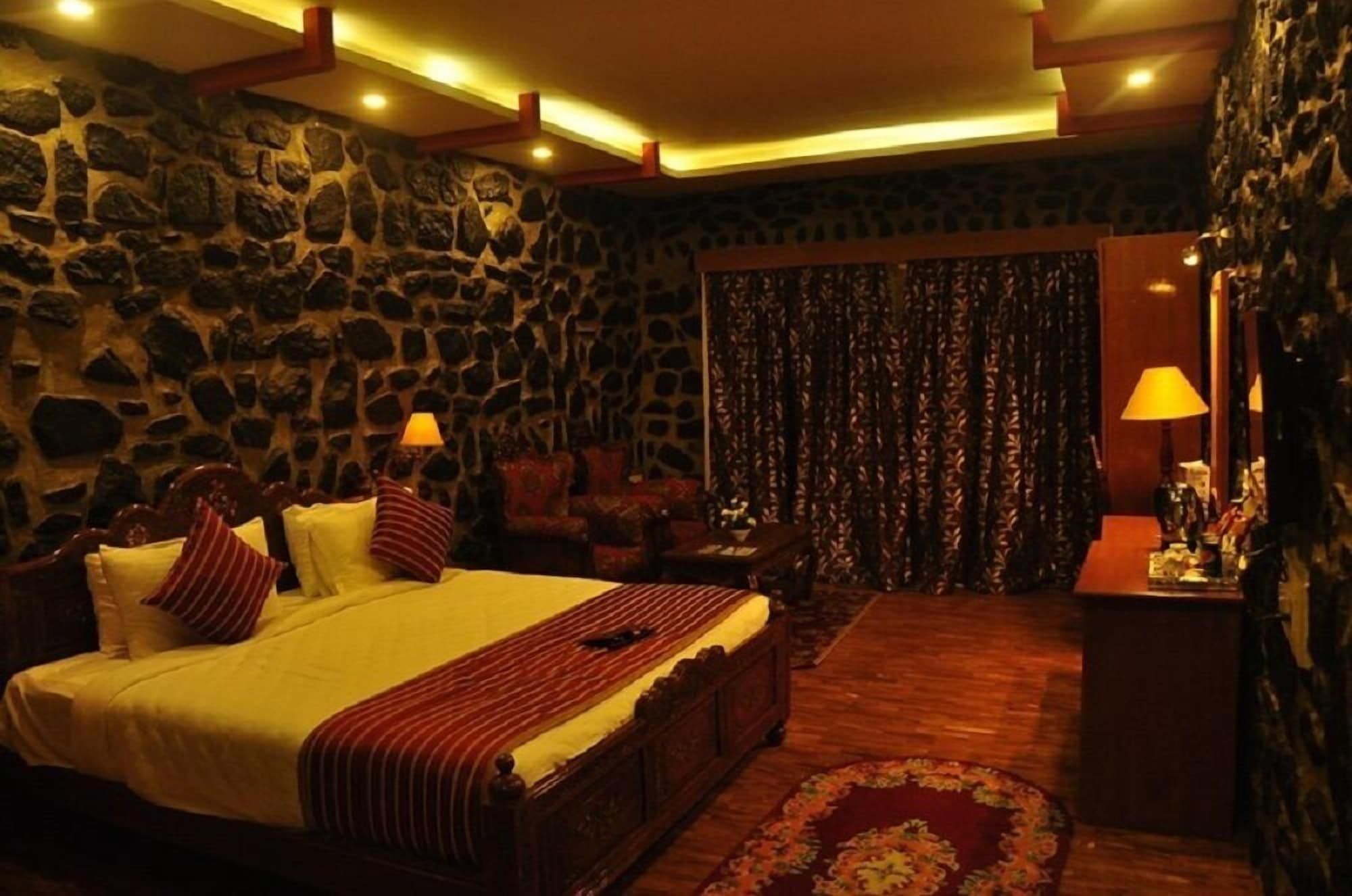 جيم فالي - كودايكانال - غرفة نوم