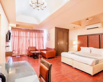 Hotel Sai Prakash - حيدر أباد - غرفة نوم