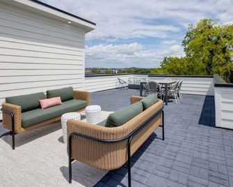Dolly's Daydream - Rooftop Deck - Mins to - Nashville - Balcón
