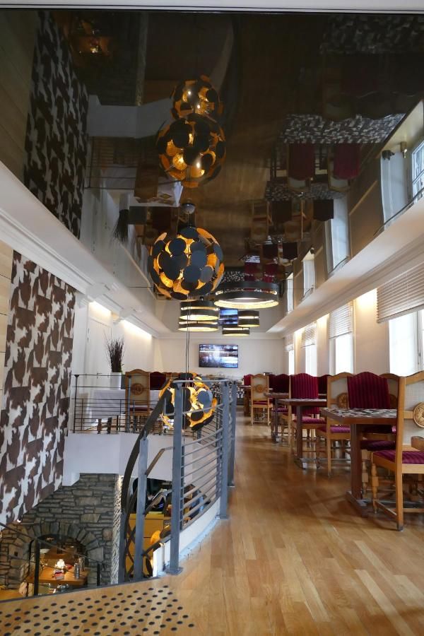 Logis Hotel Restaurant Le France thumbnail 3