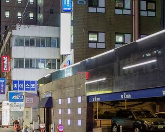 Chloe Hostel - Σεούλ - Κτίριο