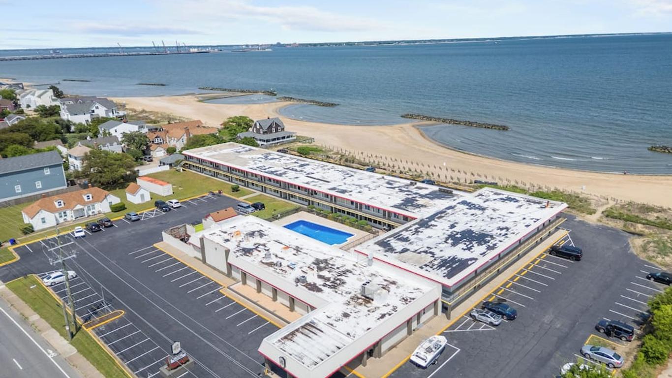 Casa Del Mar Hotel