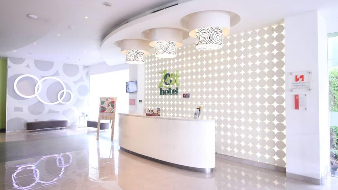 Zest Hotel Jemursari
