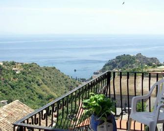 Hotel Natalina - Taormina - Balkon