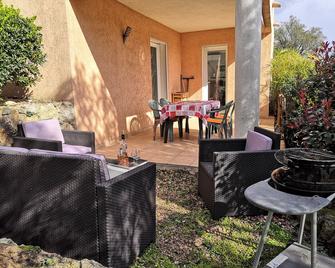rez of villa T2bis in peace - Solaro - Patio