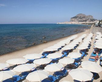 Hotel Santa Lucia Le Sabbie d'Oro - צ'פאלו - חוף