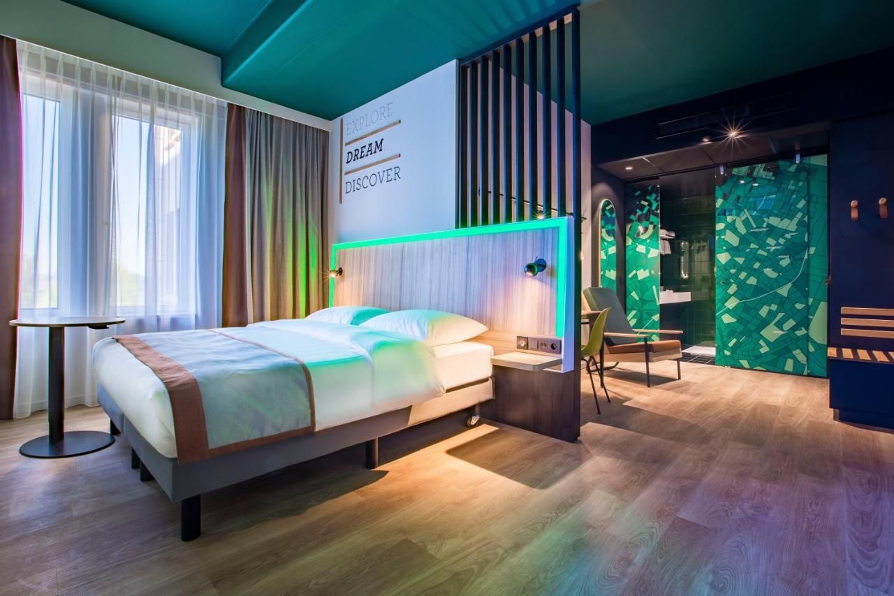 Park Inn by Radisson Brussels Airport thumbnail 3