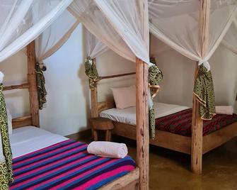 Honey Badger Lodge - Moshi - Bedroom