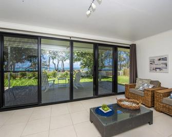 Lei Lo - Magnetic Island - Huiskamer