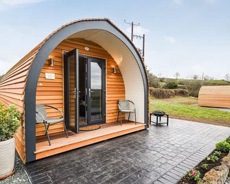 Celyn Bach - Uk37083 - 랜우딘