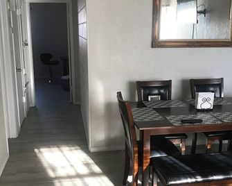 Comfy And Homey Condo Off I10 - El Paso - Dining room