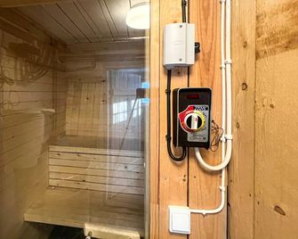 Nice home in Mellerud with sauna - Mellerud