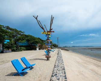Beach Walk Boutique Resort - Chonburi