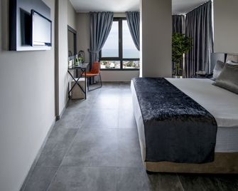 Tourist Hotel - אנטליה - חדר שינה