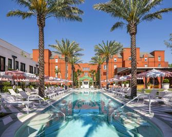 Hotel Bardo Savannah - Savannah - Piscina