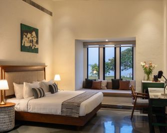 The Lake Manor - Kochi - Living room