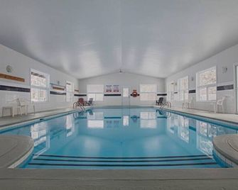 Chalets Montmorency Mont-Sainte-Anne - Saint-Ferreol-les-Neiges - Pool