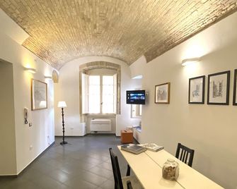 Cmh Castello Suites - Cagliari - Sala de jantar