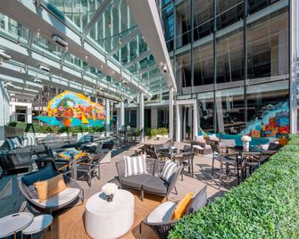 Sofitel Chicago Magnificent Mile - Chicago - Bar