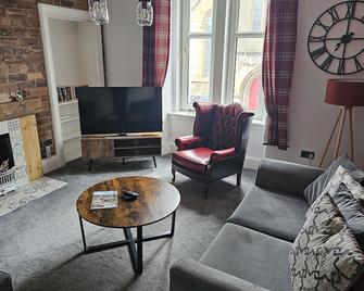 Snug - Abhainn Apartment - Helensburgh - Living room