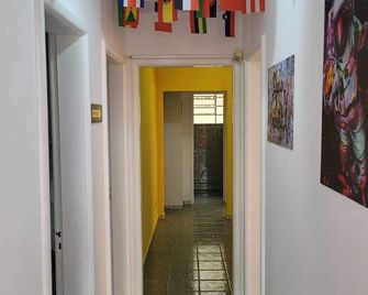 Hostel Kaizen - Curitiba - Pasillo