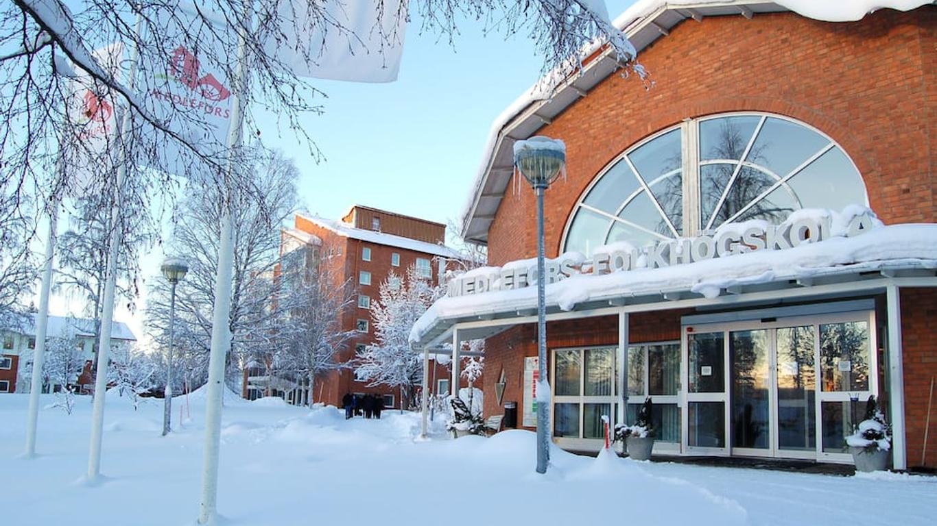 Medlefors Folkhögskola & Konferens