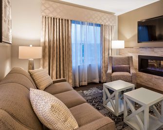 Best Western Plus Franklin Square Inn Troy/Albany - Troy - Sala de estar