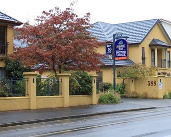 Alhambra Oaks Motor Lodge - Dunedin