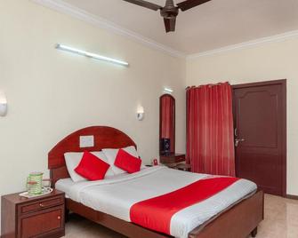 OYO 12031 Hotel Ponkailash Holiday Resort - Yercaud - Habitación