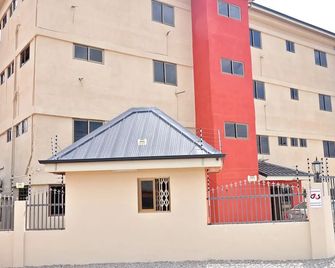 Royal Atlantic Hostel - Acra - Edificio