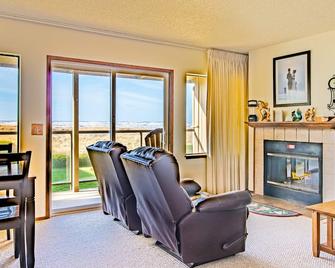 Puffin Condo - Moclips - Living room