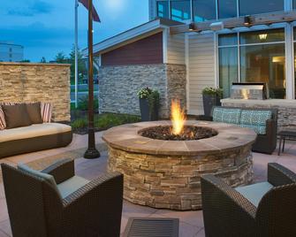 Residence Inn by Marriott Chicago Bolingbrook - Bolingbrook - Binnenhof