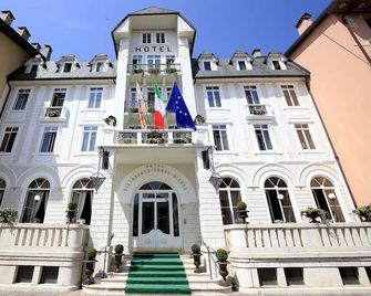 Hotel Croce Bianca - Asiago - Building