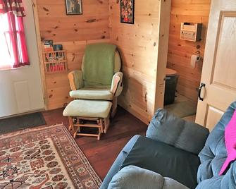 The Scout Cabin! Secluded With A Great View. - Lyons - Sala de estar