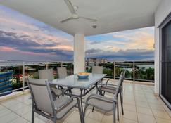 Argus Apartments Darwin - Darwin - Balcony