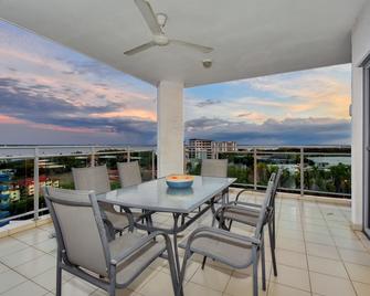 Argus Apartments Darwin - Darwin - Balcony