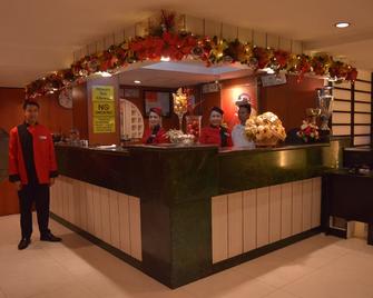 Hotel Sogo - Pasay Rotonda - Manila - Recepción