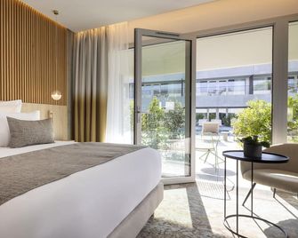 Hôtel Spa Restaurant Villa Castellane - Gréoux-les-Bains - Bedroom