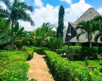 Villas Dora and Holly - Diani Beach - Außenansicht