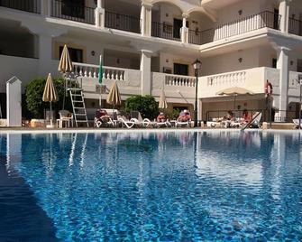 Hollywood Mirage - Excel Hotels & Resorts - Los Cristianos - Pool