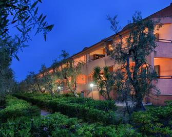 Hotel Palme Gemelle - Vieste - Byggnad