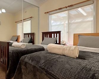 Coleman Comfort Hub - close to City&Air port - Moonah - Camera da letto