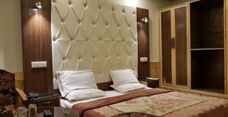 Hotel Paradise - סרינגאר - חדר שינה