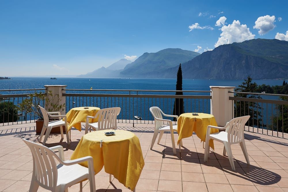 هوتل فيلا أوريزونتي