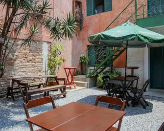 Casa Finestra - Suítes por temporada - São Paulo - Patio