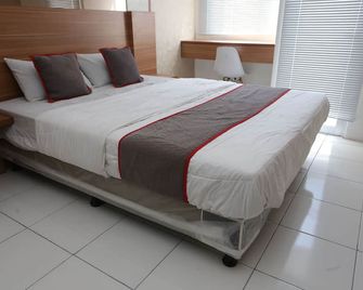 Check My Guest Metroploitian Apartment - Bekasi - Спальня